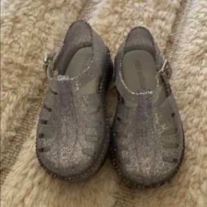 Silver mini melissa Jelly shoes size 7, NWOT